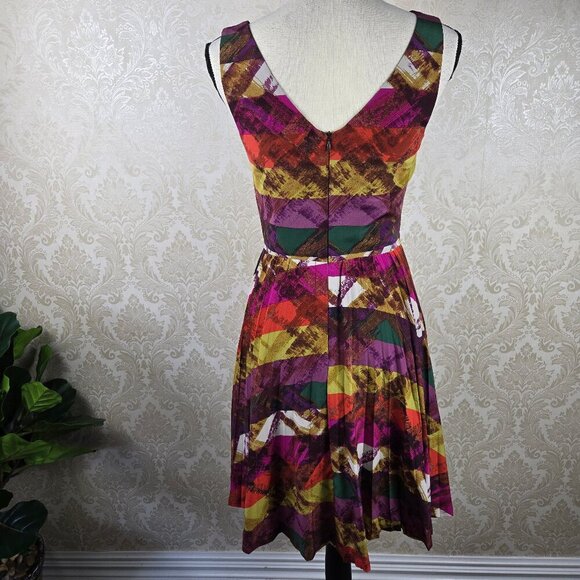 Trina Turk Sz 0 100% Silk Sleeveless Fit & Flare Dress Pleated Skirt Multicolor - Picture 5 of 14